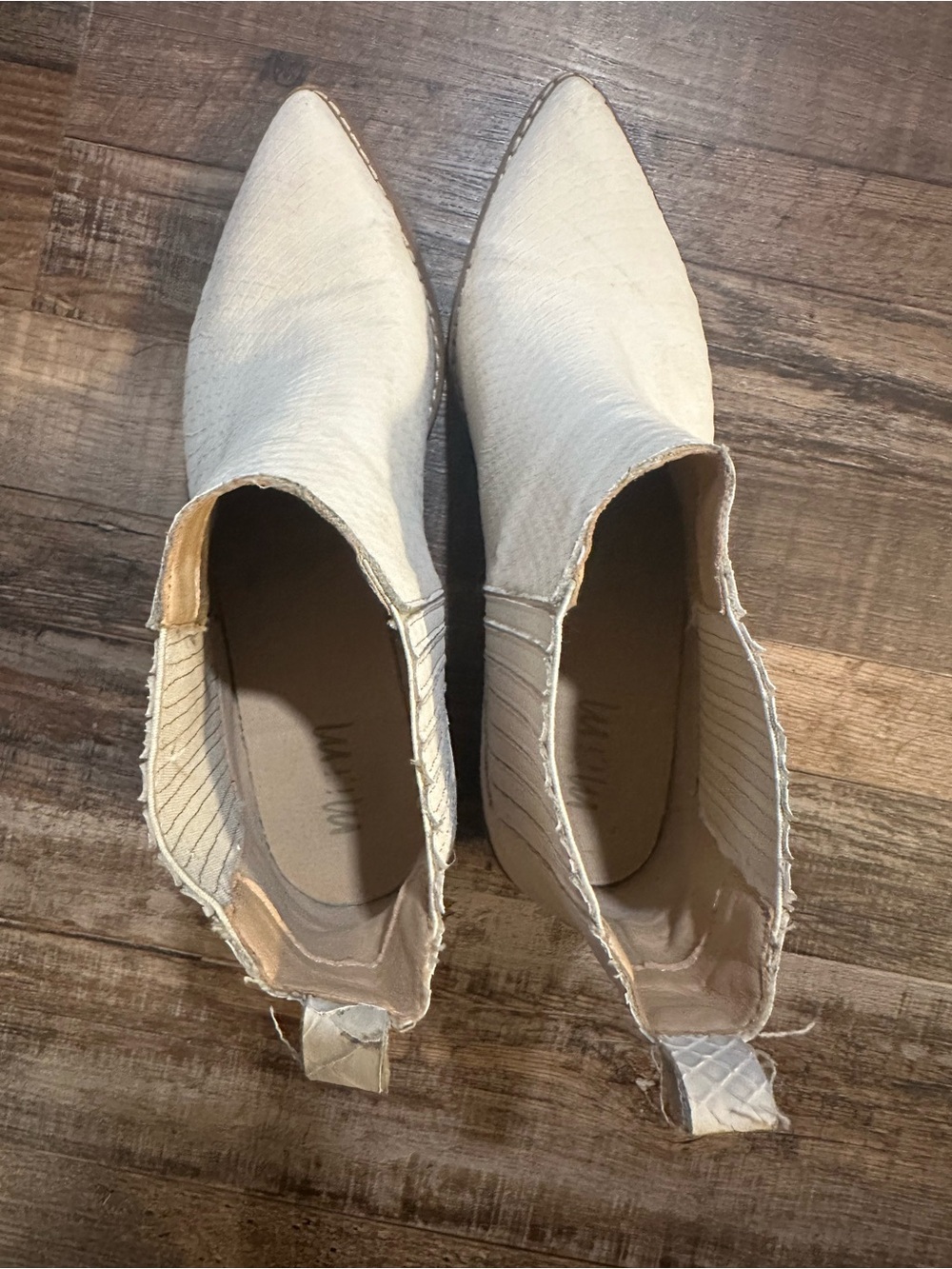 Mi.iM Cream Textured Pointed-Toe Ankle Booties - Picture 3 of 4